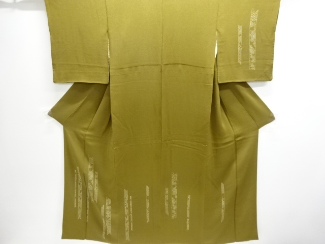 JAPANESE KIMONO / HOMONGI / SILK / CHIRIMEN / BAMBOO & FLORAL CLASSICAL PATTERN